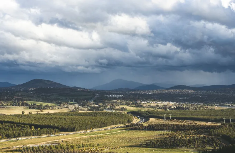Seasons at the Summit: How Australia's Climate Rhythms Shape Smarter Gaming Decisions